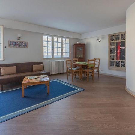 APPARTEMENT DE CHARME - VUE SUR REMPARTS - 2 PERSONNES - WiFI GRATUIT Avignon Exterior foto